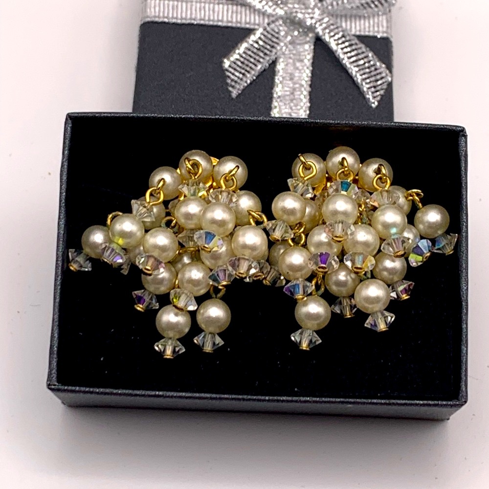 Marvella waterfall style clip on earrings!